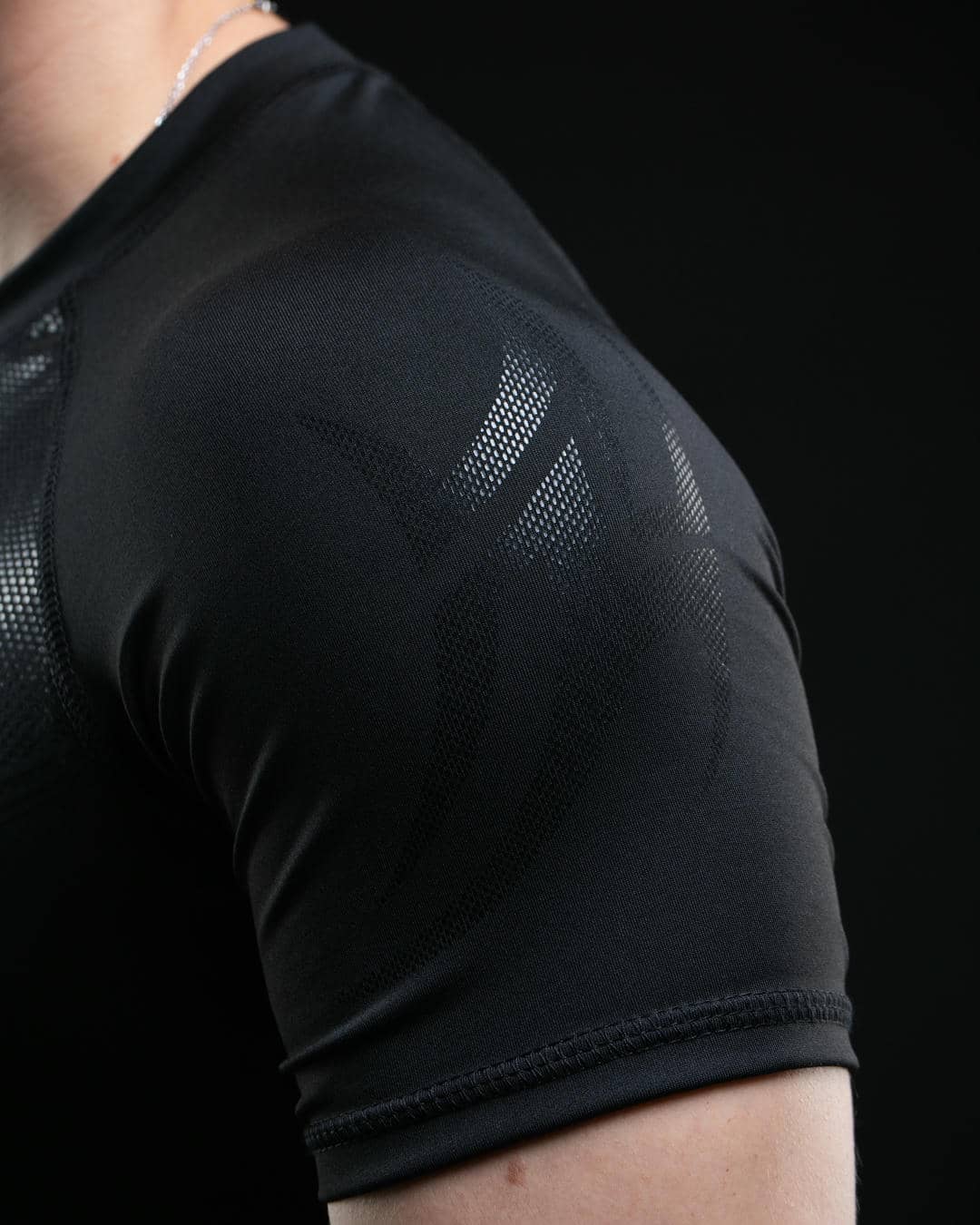 COMPRESSION FIT T-SHIRTS ALL BLACK (OVERLOAD T1)